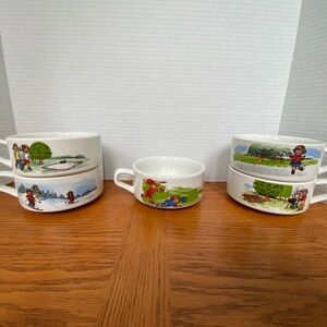 Vintage Campbell’s soup bowls